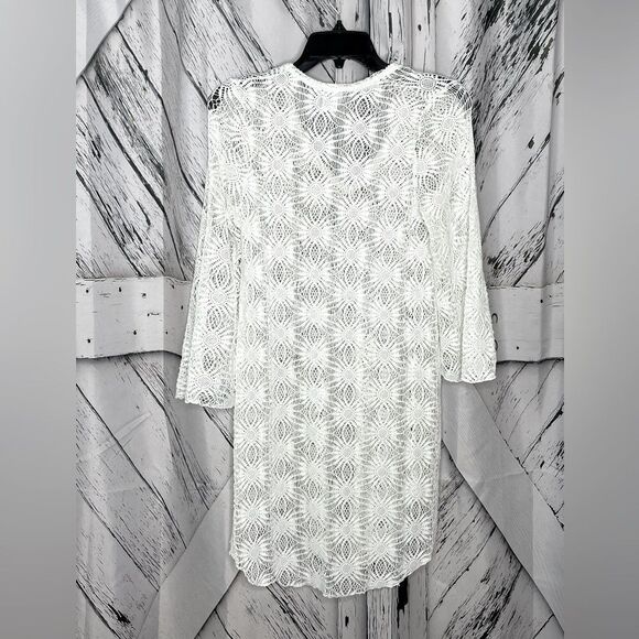 Elif by Jordan Taylor Flower Mesh Coverup Small - Picture 2 of 5